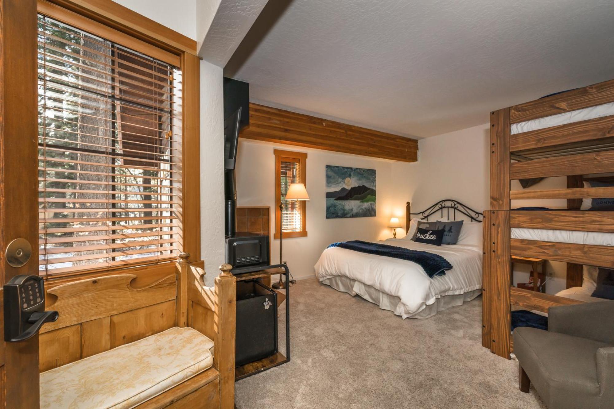 Donner Lake Inn Тръки Екстериор снимка